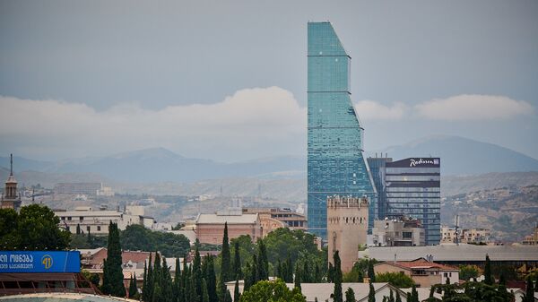 Вид на город Тбилиси. Городской пейзаж. Архитектура. Отель Билтмор - Sputnik Грузия