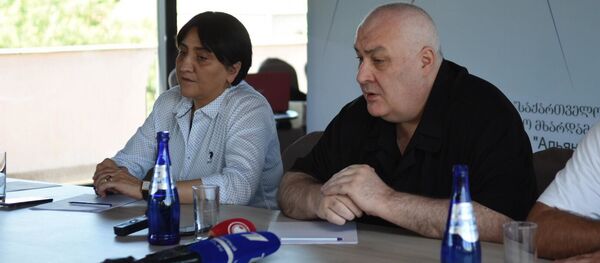 Ирма Инашвили и Давид Тархан-Моурави, конференция Позитивные точки соприкосновения в грузинско-российских отношениях - Sputnik Грузия