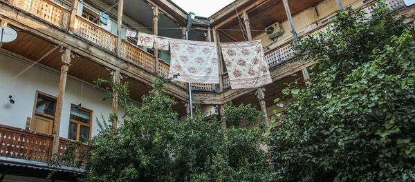 Ну, и наша национальная азбука по развеске белья, если забыли Ну, и наша национальная азбука по развеске белья, если забыли - Sputnik Грузия