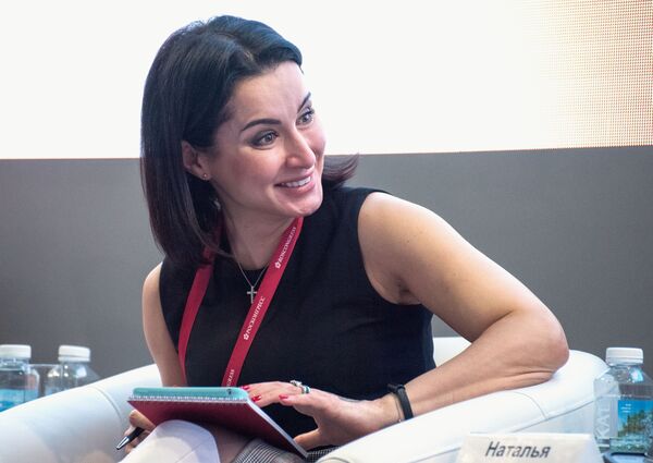 Стильной Тине Канделаки 44: топ ценных секретов красоты и успеха от знаменитости Стильной Тине Канделаки 44: топ ценных секретов красоты и успеха от знаменитости - Sputnik Грузия