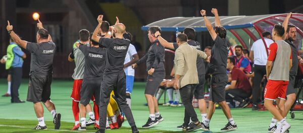 Футбольный матч квалификационного раунда Лиги Европы 2019-2020 между командами Арарат-Армения (Ереван) и Сабуртало (Тбилиси) (6 августа 2019). Еревaн - Sputnik Грузия