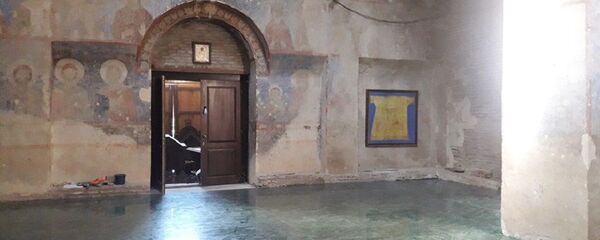 ყინწვისის ეკლესიაში მარმარილოს იატაკი დააგეს ყინწვისის ეკლესიაში მარმარილოს იატაკი დააგეს - Sputnik საქართველო