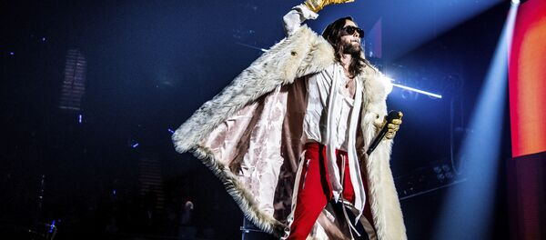 Джаред Лето и группа Thirty Seconds to Mars выступают на концерте Джаред Лето и группа Thirty Seconds to Mars выступают на концерте - Sputnik Грузия