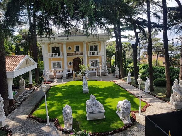 როგორ მოვხვდეთ პრინცის კუნძულებზე 5 ლირად: იდუმალი კუნძული, სადაც თურქულ სერიალებს იღებენ როგორ მოვხვდეთ პრინცის კუნძულებზე 5 ლირად: იდუმალი კუნძული, სადაც თურქულ სერიალებს იღებენ - Sputnik საქართველო