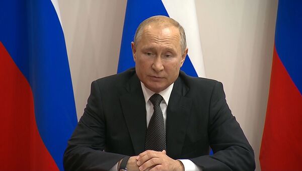 Путин о награждении экипажа аварийно севшего A321 - видео - Sputnik Грузия
