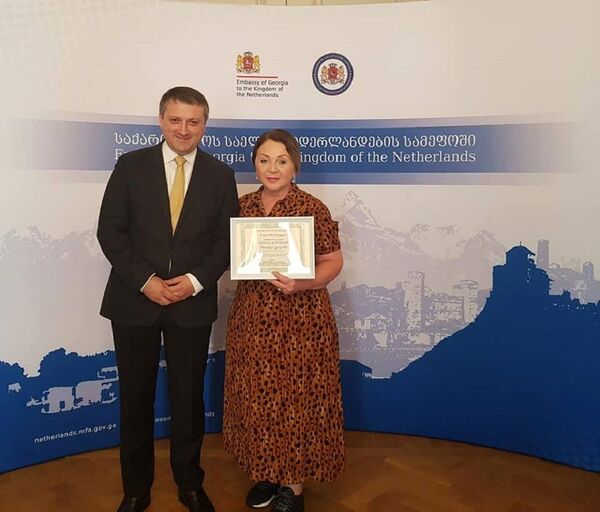 ემიგრანტი ქალის წერილები – იზოლდა კვიციანი: „ესაა ჩვენი საქართველო და ჩვენი სოხუმი“... ემიგრანტი ქალის წერილები – იზოლდა კვიციანი: „ესაა ჩვენი საქართველო და ჩვენი სოხუმი“... - Sputnik საქართველო