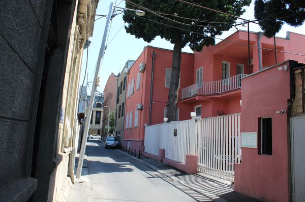 Собачий переулок и тбилисская топонимика Собачий переулок и тбилисская топонимика - Sputnik Грузия