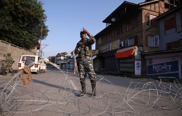 Переброска в Джамму и Кашмир новых воинских подразделений обусловлена вероятным обострением обстановки в регионе, в связи с потенциальной отменой его особого статуса - Sputnik Грузия