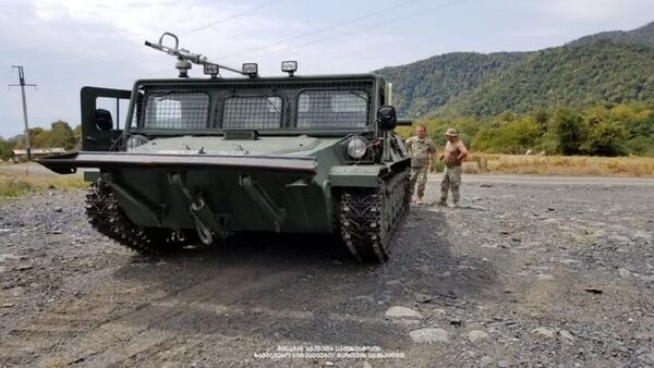 Грузинская армия подключилась с тушению пожара Кахети - Sputnik Грузия