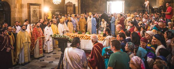 Празднование Мариамоба в храме Сиони - Sputnik Грузия