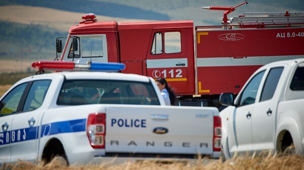 Пожарная машина и патрульная полиция в регионе Шида Картли - Sputnik Грузия
