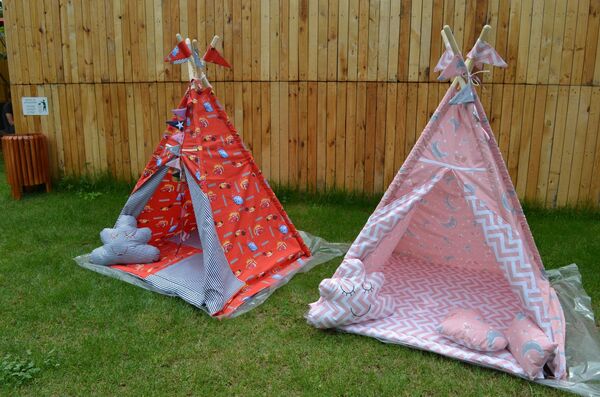 ბავშვობის ოცნებაზე გაცვლილი ქალაქი და არქიტექტორი, რომელიც საბავშვო კარვებს ქმნის ბავშვობის ოცნებაზე გაცვლილი ქალაქი და არქიტექტორი, რომელიც საბავშვო კარვებს ქმნის - Sputnik საქართველო