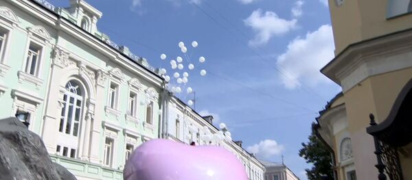 Белые шары в память о Беслане - видео - Sputnik Грузия