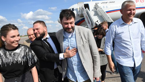 Руководитель портала РИА Новости Украина Кирилл Вышинский прибыл из Киева в Москву - Sputnik Грузия