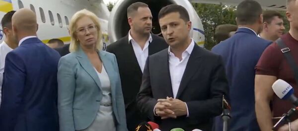 “Мы сделали первый шаг”: Зеленский рассказал, как договаривался с Путиным - видео - Sputnik Грузия