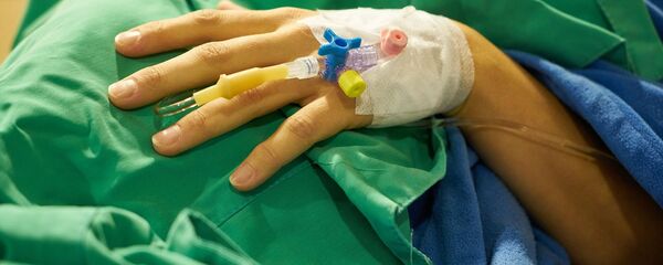 ავადმყოფი წვეთოვნით ავადმყოფი წვეთოვნით - Sputnik საქართველო