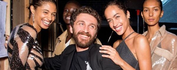 Дизайнер Дэвид Кома  - Sputnik Грузия