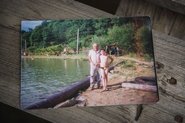 Такая сильная любовь: влюбленный грузин превратил мусорную свалку в живописное озеро - Sputnik Грузия