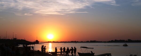 Городской пляж Костанера на берегу реки Парагвай в Асунсьон. - Sputnik Грузия