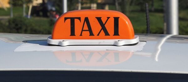 GEO VER - Тбилисские таксисты начали работать по новым правилам GEO VER - Тбилисские таксисты начали работать по новым правилам - Sputnik საქართველო