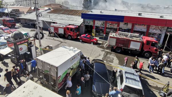 Пожар в торговом центре Терги - Sputnik Грузия
