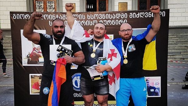 Победители турнира Strongman в столице Грузии - Sputnik Грузия