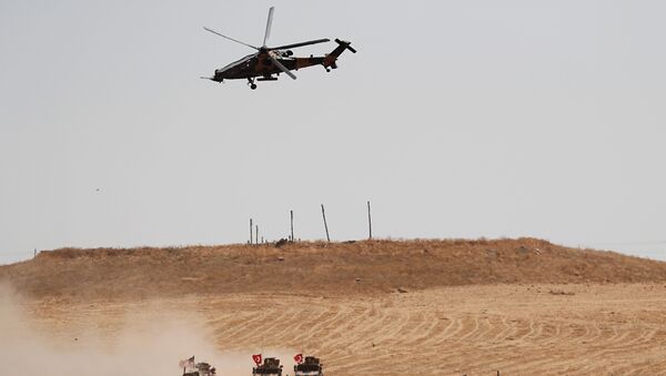 Ситуация на границе Турции и Сирии. Военный вертолет Турции - Sputnik Грузия