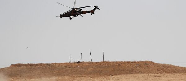 Ситуация на границе Турции и Сирии. Военный вертолет Турции Ситуация на границе Турции и Сирии. Военный вертолет Турции - Sputnik Грузия