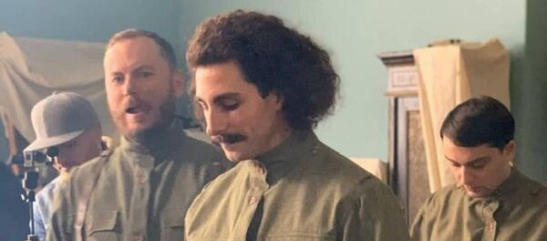 მერაბ ქუსიკაშვილი სერგო ორჯონიკიძის როლში მერაბ ქუსიკაშვილი სერგო ორჯონიკიძის როლში - Sputnik საქართველო