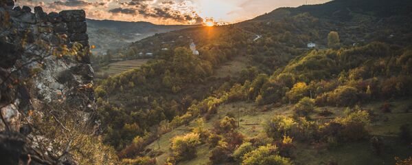 Природа в регионе Рача. Горные виды - Sputnik Грузия