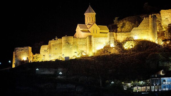 Вид на крепость Нарикала и церковь Святого Николая - Sputnik Грузия
