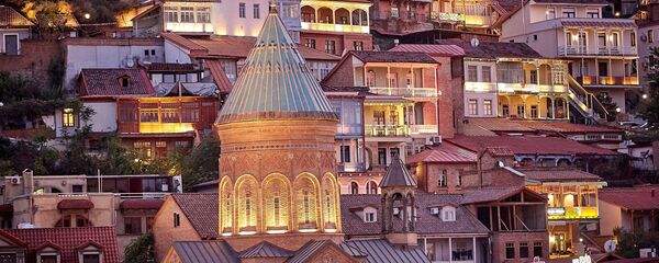 Армянская церковь Сурб Геворг и старый Тбилиси - район Кала убани - Sputnik Грузия