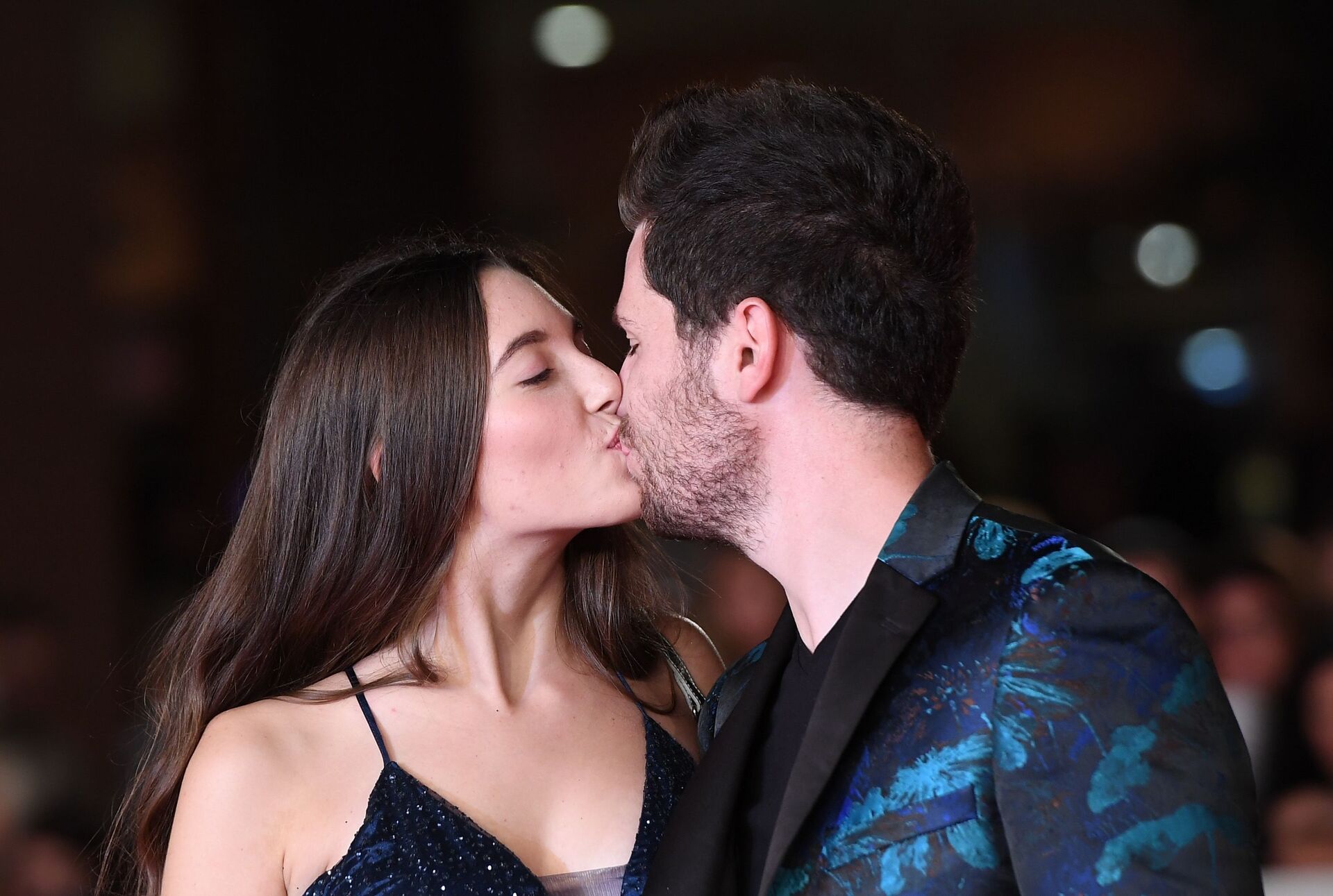 Мужчины и женщины рассказали, о чем думают во время поцелуя - портал новостей витамин-п-байкальский.рф