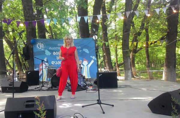 „მსოფლიო მოდის ილუსტრირებული ენციკლოპედია“ – გემოვნებიანი ქალის შთამბეჭდავი დოსიე „მსოფლიო მოდის ილუსტრირებული ენციკლოპედია“ – გემოვნებიანი ქალის შთამბეჭდავი დოსიე - Sputnik საქართველო