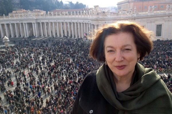 ქალი სახელად მოლოდინი, მისი ცხოვრების „შემოდგომის ვალსი” და პოეზიის „ვერცხლის ხანა“ - Sputnik საქართველო