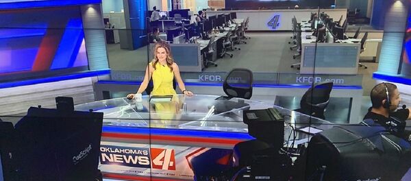 Журналистка регионального телеканала KFOR Али Мейер (Ali Meyer) - Sputnik Грузия