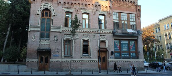 Дом на пересечении проспектов Агмашенебели и Царицы Тамар - Sputnik Грузия