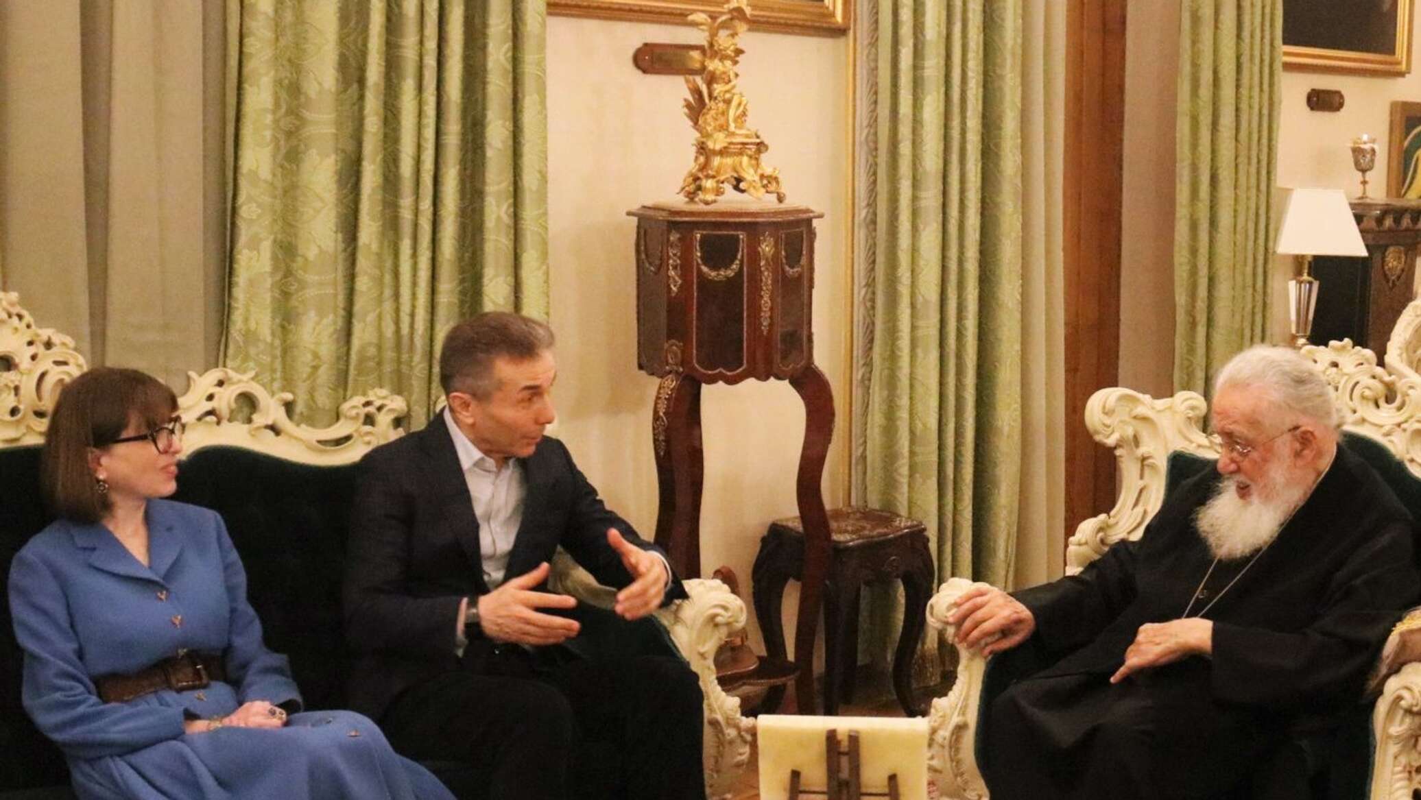 შეუფასებელია უწმინდესის ღვაწლი: ივანიშვილმა ილია მეორეს აღსაყდრების იუბილე მიულოცა