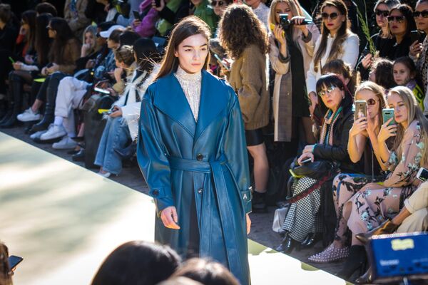 Mercedes-Benz Fashion Week Tbilisi დასრულდა Mercedes-Benz Fashion Week Tbilisi დასრულდა - Sputnik საქართველო