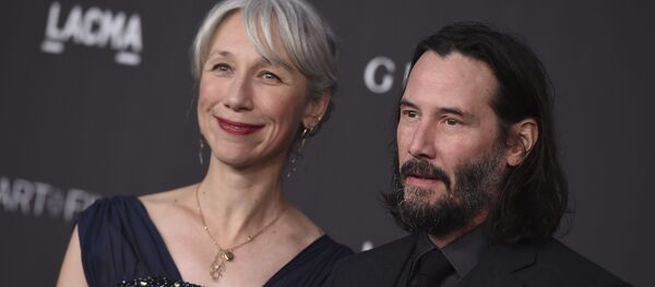 Киану Ривз и Александра Грант Киану Ривз и Александра Грант - Sputnik Грузия