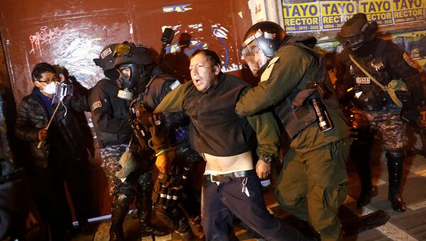 Столкновения между протестующими против нового избрания президентом Эво Моралеса и полицией, Боливия - Sputnik Грузия