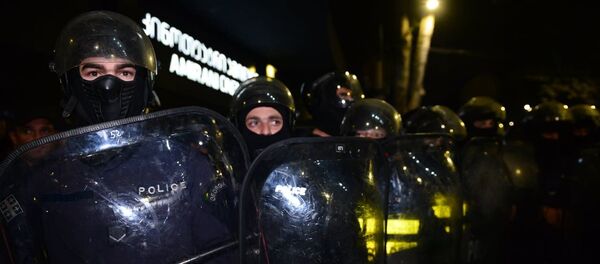 Акция протеста против показа премьеры фильма А потом мы танцевали  - Sputnik Грузия