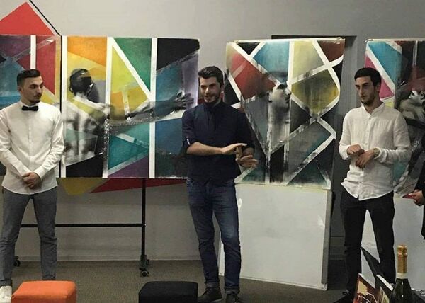 იატაკიდან ამოჩრილი ლურსმანი, როგორც შთაგონების წყარო: დავით ქარდავას აირწინაღიანი სამყარო იატაკიდან ამოჩრილი ლურსმანი, როგორც შთაგონების წყარო: დავით ქარდავას აირწინაღიანი სამყარო - Sputnik საქართველო