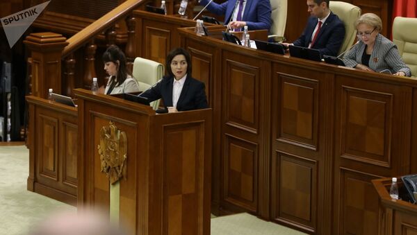 Парламент Кишинева сегодня распустил правительство во главе с Майей Санду  - Sputnik Грузия