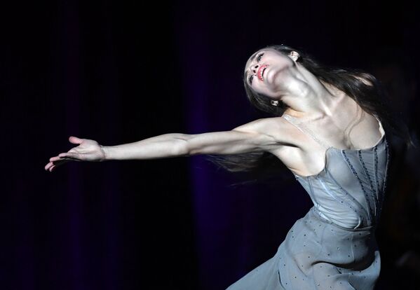 Балерина Екатерина Шипулина во время выступления на сцене Большого театра России - Sputnik Грузия