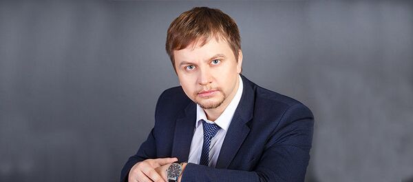 Директор аналитического центра Стратег-PRO Александр Ведруссов Директор аналитического центра Стратег-PRO Александр Ведруссов - Sputnik Грузия