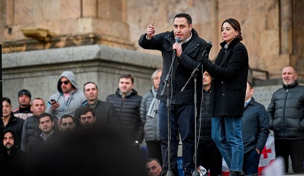 Масштабные акции протеста проходят в Тбилиси - Sputnik Грузия