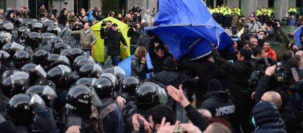 სპეცრაზმი პარლამენტთან სპეცრაზმი პარლამენტთან - Sputnik საქართველო