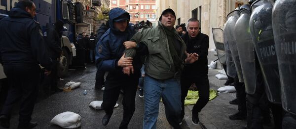 დაკავება საპროტესტო აქციაზე - Sputnik საქართველო