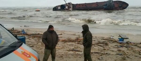 Как танкер сел на мель под Одессой - видео - Sputnik Грузия